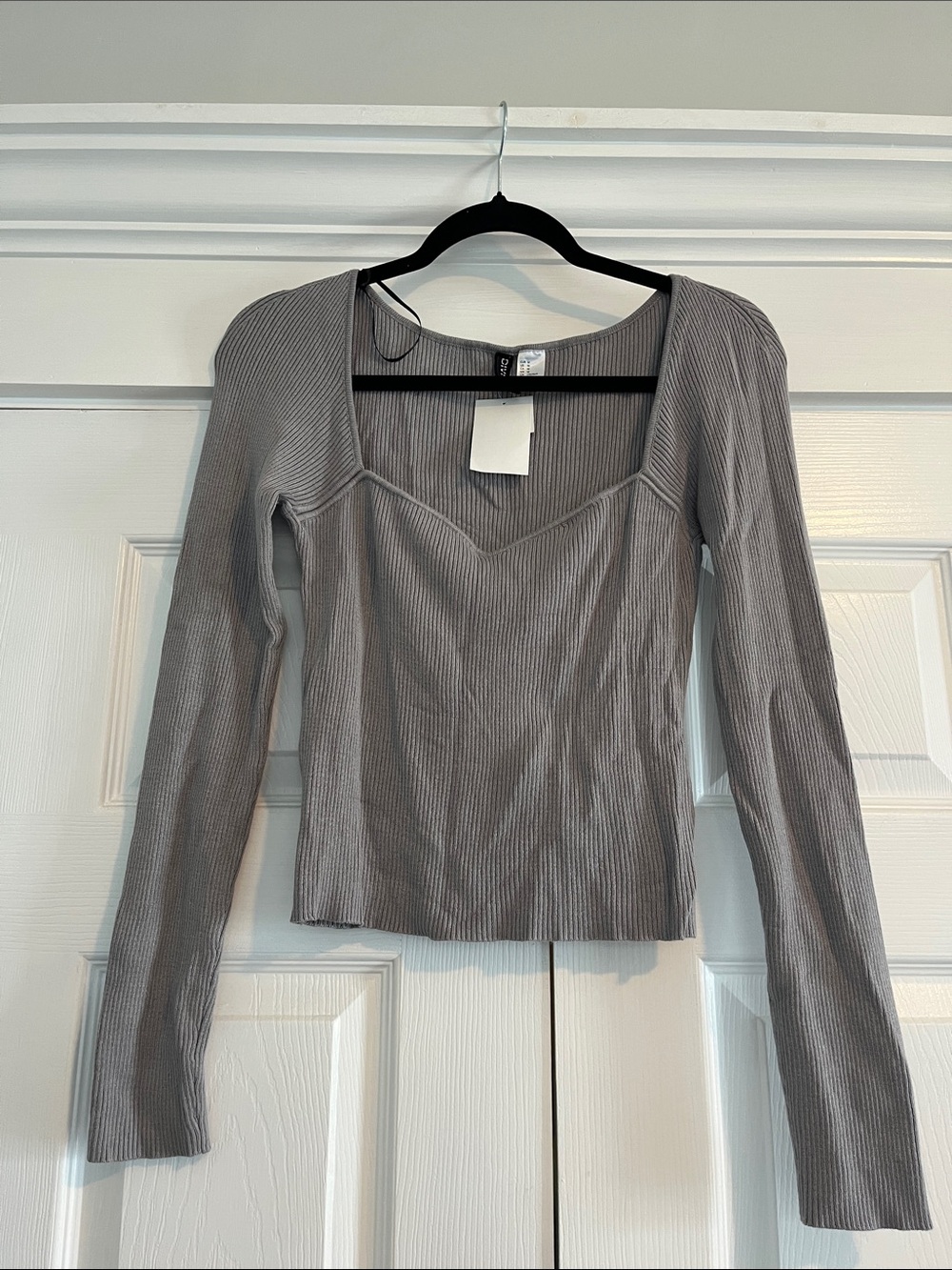 H&M Ribbed Long-Sleeve Sweetheat Neck Top - Gray